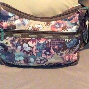 Final Price❗️ NWT LeSportsac shoulder bag w/ matching pouch